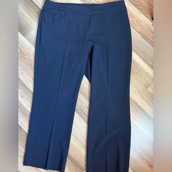 Bundle of Roz & Ali Pull on Tummy Control Pants - Picture 6 of 7